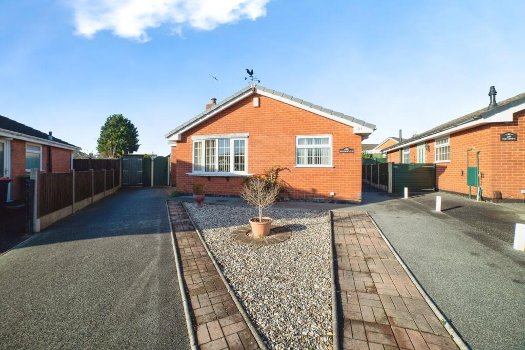 Main image of property: The Green, Huthwaite, Sutton-in-Ashfield, Nottinghamshire, NG17