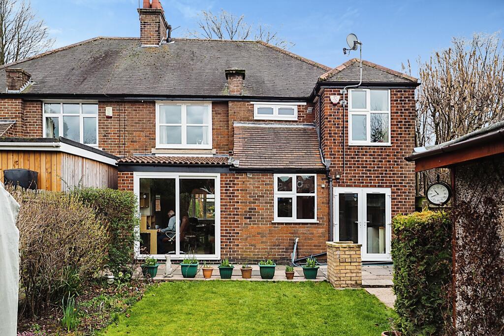 5 bedroom semidetached house for sale in Russell Drive, Nottingham, Nottinghamshire, NG8