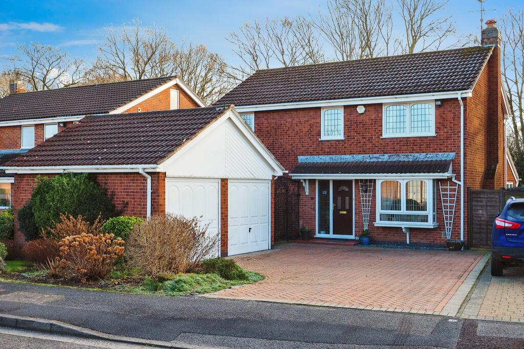 3 bedroom detached house for sale in Caxmere Drive, Wollaton