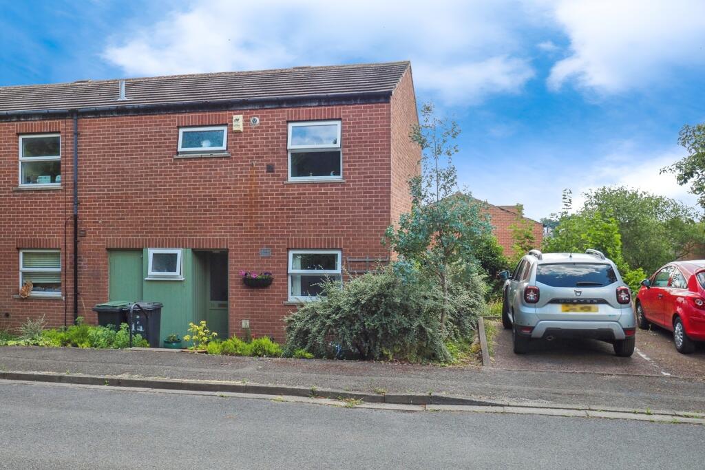 Main image of property: Sandgate, Beeston, Nottingham, NG9