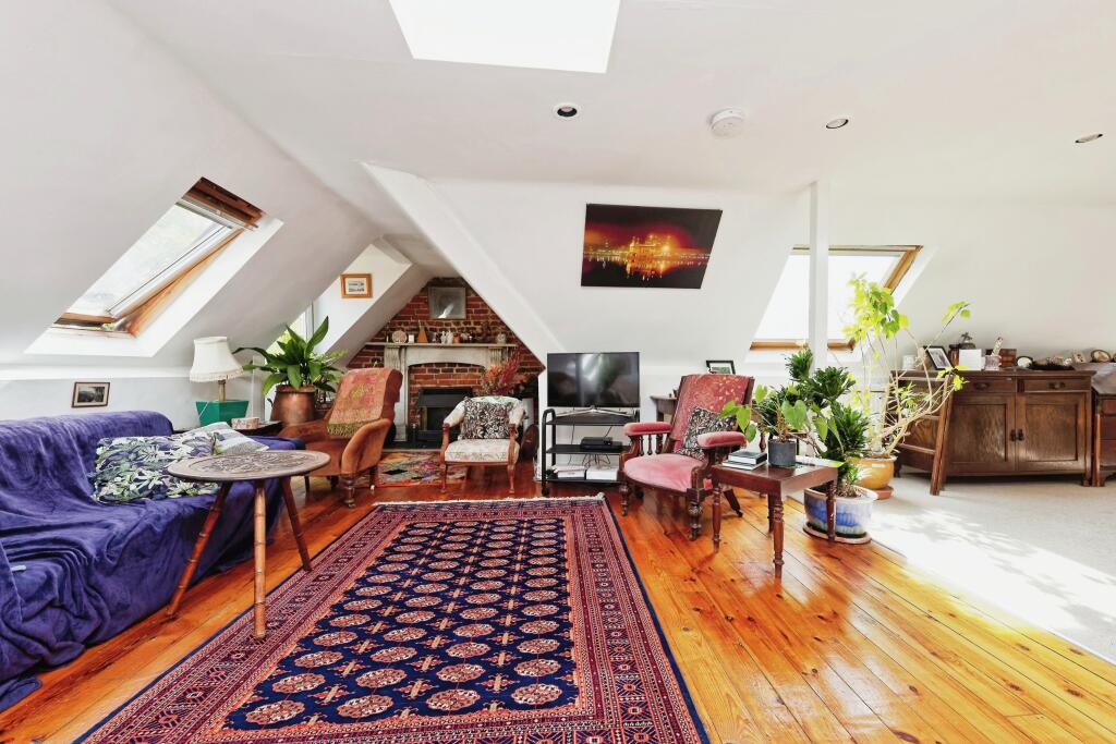 Additional property image - Staines Hill, Sturry, Canterbury, Kent, CT2