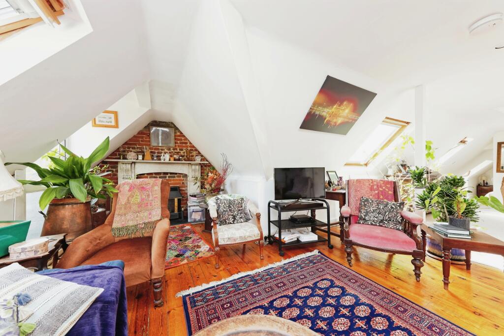 Additional property image - Staines Hill, Sturry, Canterbury, Kent, CT2
