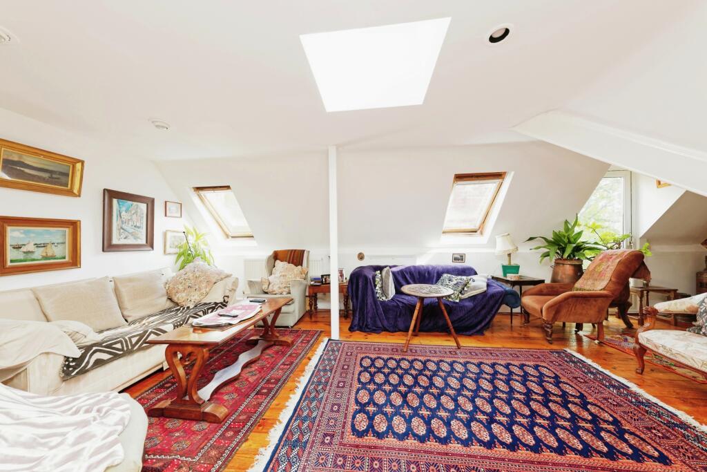 Additional property image - Staines Hill, Sturry, Canterbury, Kent, CT2