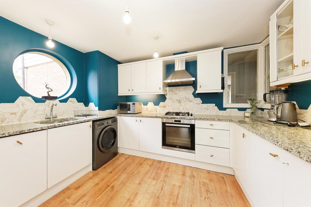 Additional property image - Emperor Court, 10 Adelaide Place, Canterbury, CT1