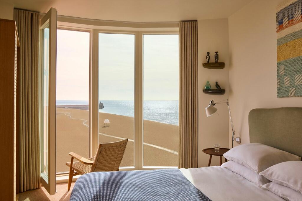 Additional property image - Shoreline Crescent, Folkestone, Kent, CT20