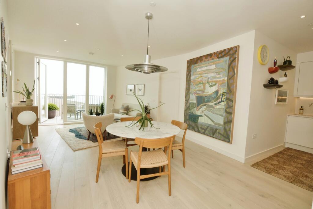 Additional property image - Shoreline Crescent, Folkestone, Kent, CT20