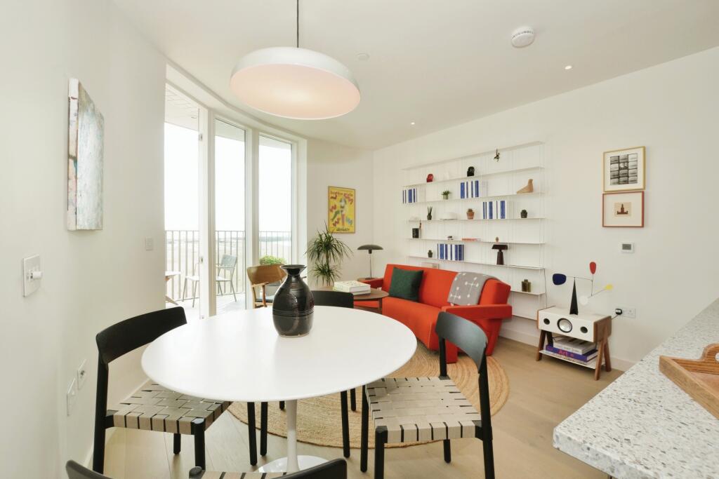 Additional property image - Shoreline Crescent, Folkestone, Kent, CT20