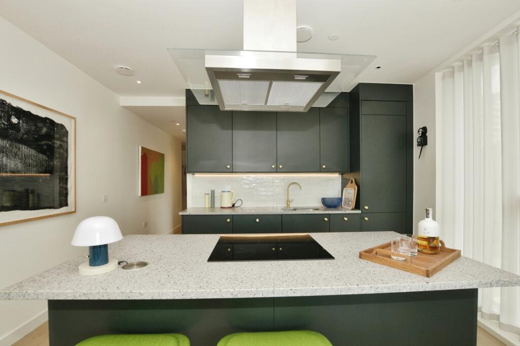 Additional property image - Shoreline Crescent, Folkestone, Kent, CT20