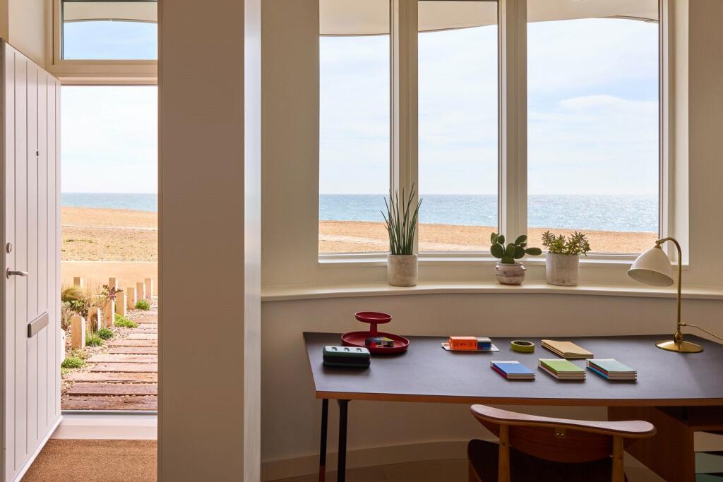 Additional property image - Shoreline Crescent, Folkestone, Kent, CT20
