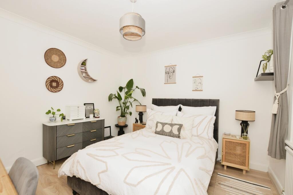 Additional property image - Dolphins Road, Folkestone, CT19