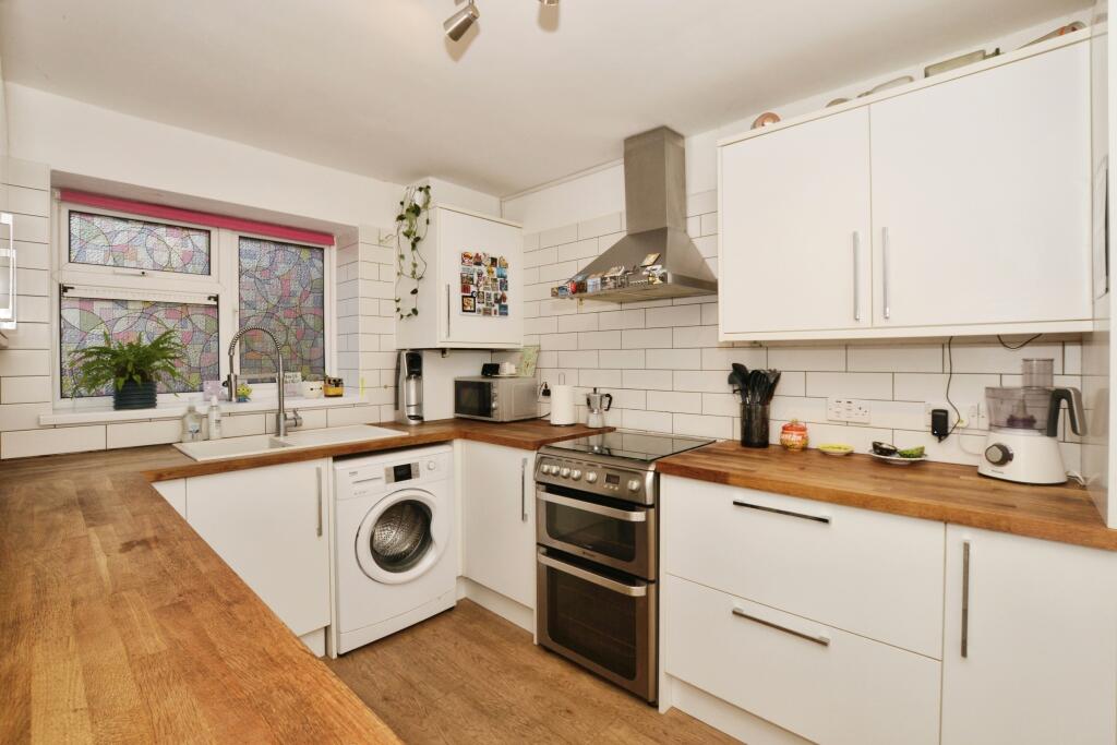 Additional property image - Hollands Avenue, Folkestone, Kent, CT19