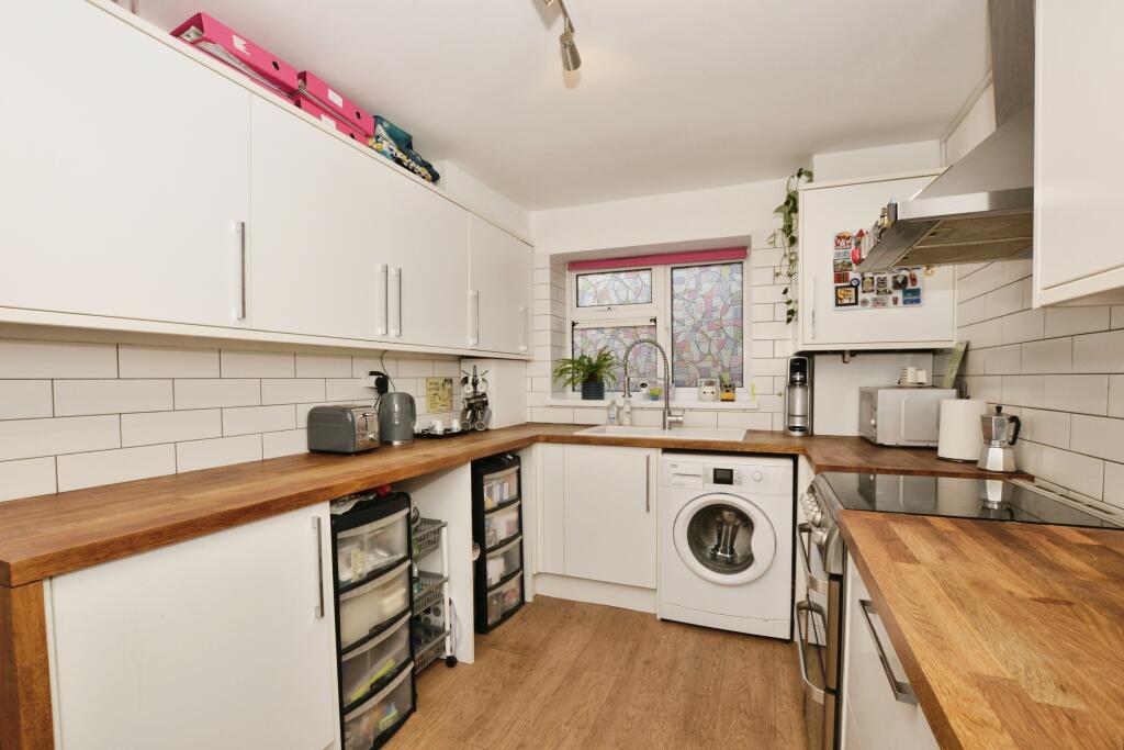 Additional property image - Hollands Avenue, Folkestone, Kent, CT19