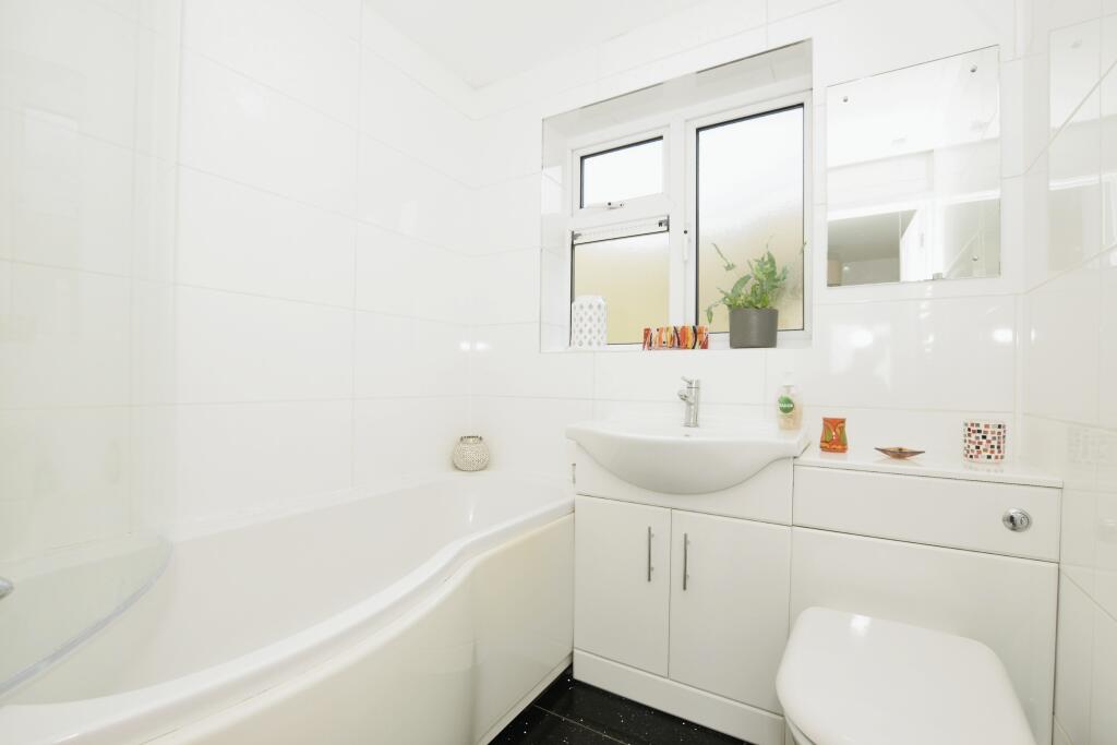 Additional property image - Hollands Avenue, Folkestone, Kent, CT19