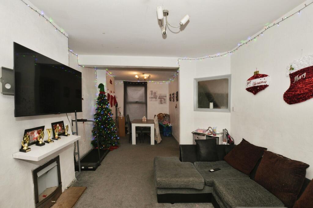 Additional property image - Pavilion Road, Folkestone, Kent, CT19
