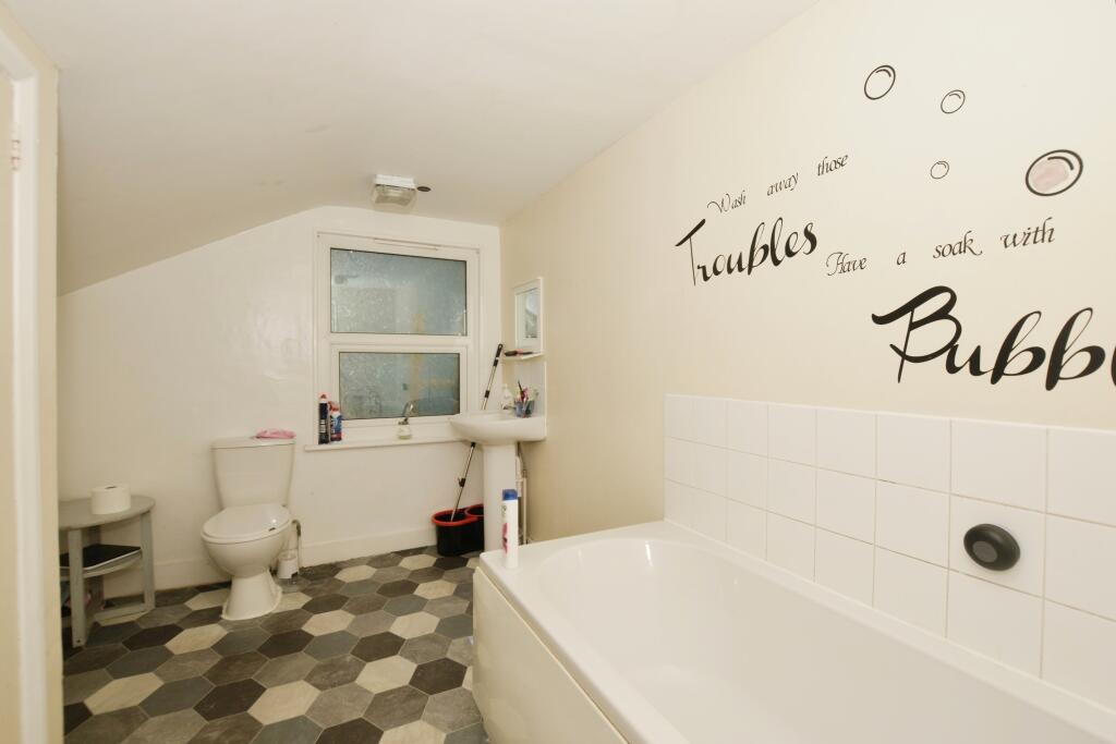 Additional property image - Pavilion Road, Folkestone, Kent, CT19