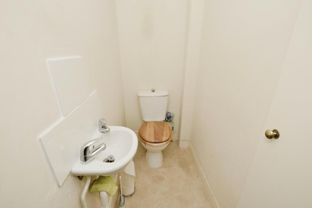 Additional property image - Wellington Terrace, Sandgate Esplanade, Sandgate, Folkestone, CT20