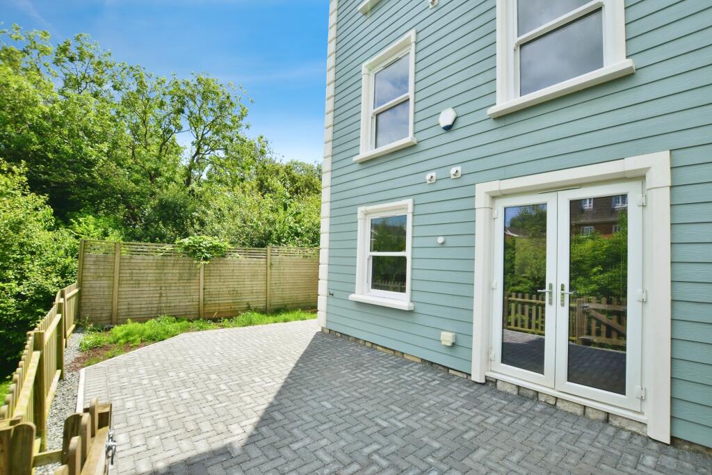 Additional property image - Parkside, Folkestone, Kent, CT19