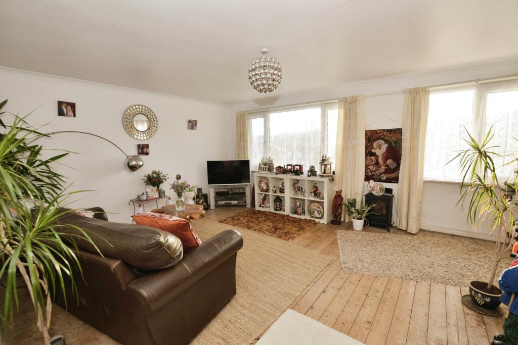 Additional property image - Brambley Crescent, Folkestone, Kent, CT20