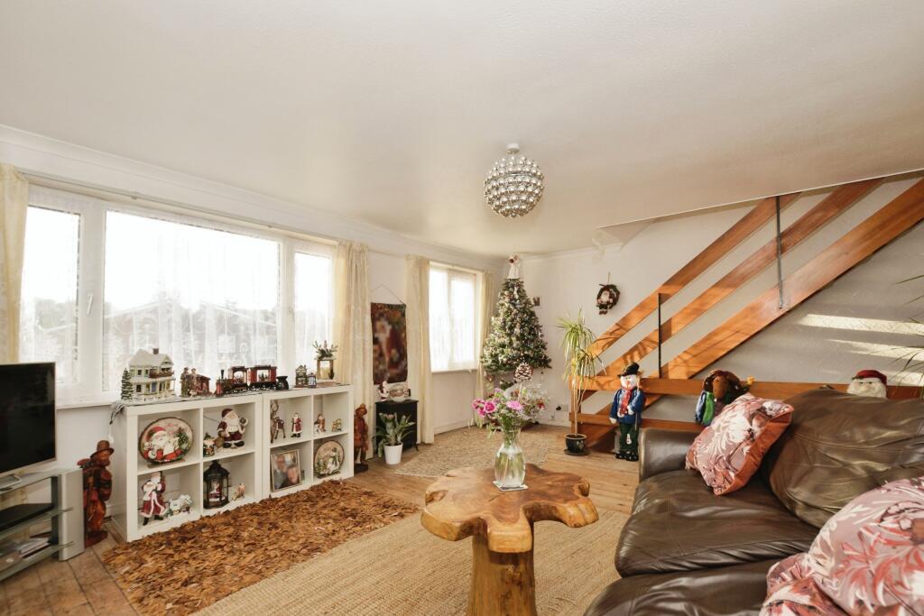 Additional property image - Brambley Crescent, Folkestone, Kent, CT20