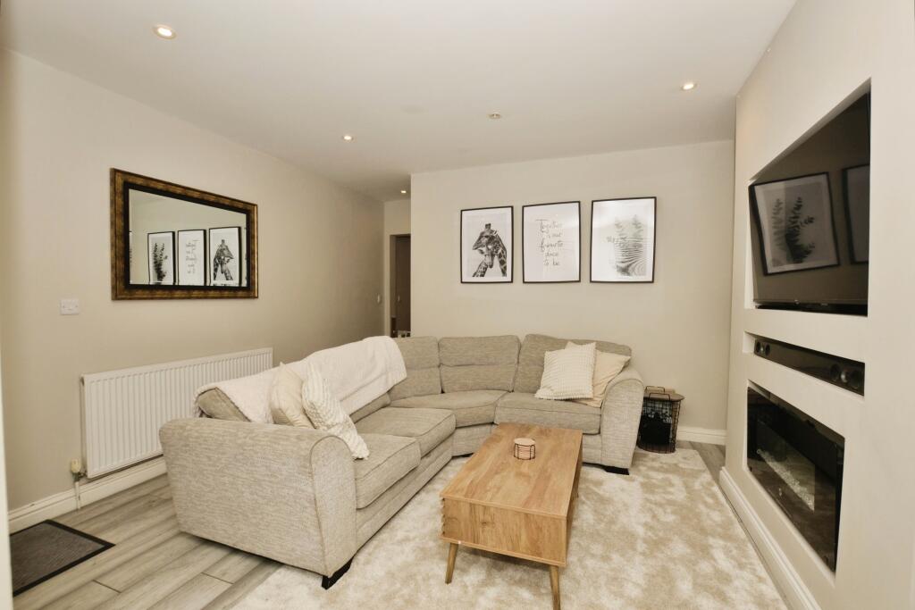 Additional property image - Oaks Road, Folkestone, Kent, CT20