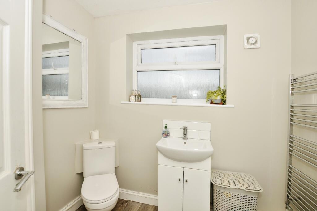 Additional property image - Oaks Road, Folkestone, Kent, CT20