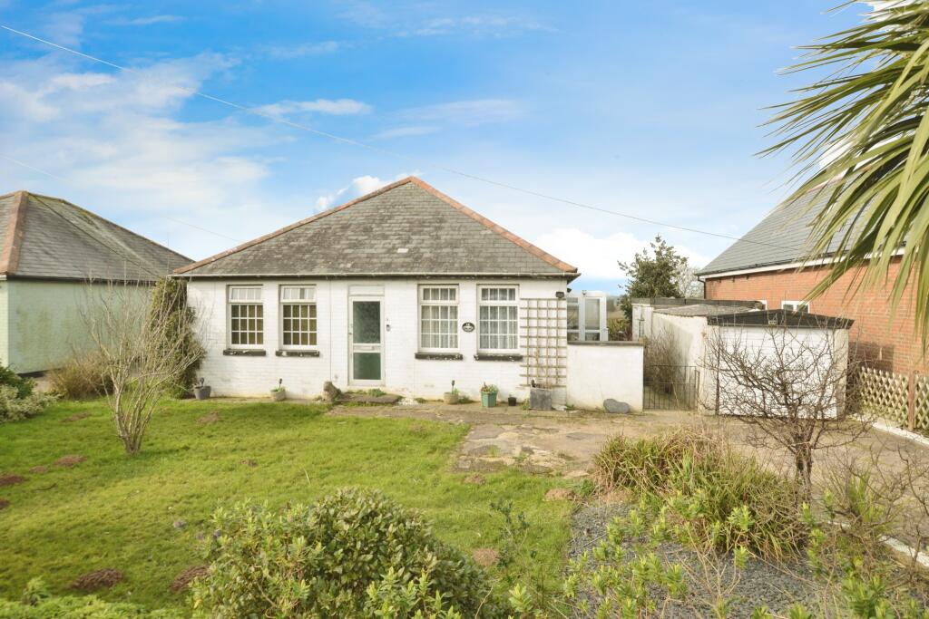 Main image of property: New Dover Road, Folkestone, Kent, CT18