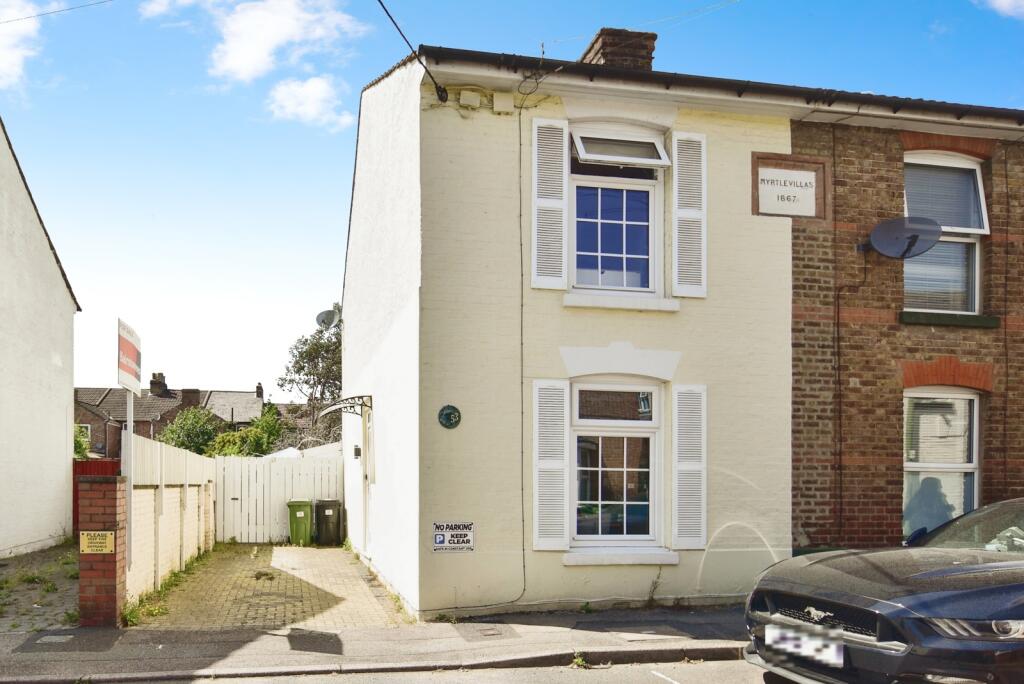 Main image of property: Thornhill Place, Maidstone, Kent, ME14