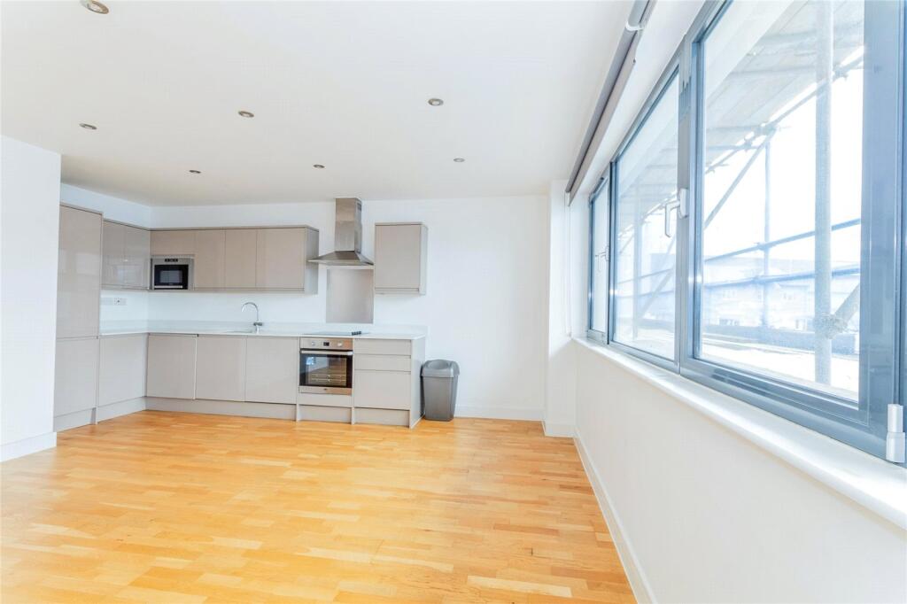 Main image of property: Fairmeadow, Maidstone, Kent, ME14
