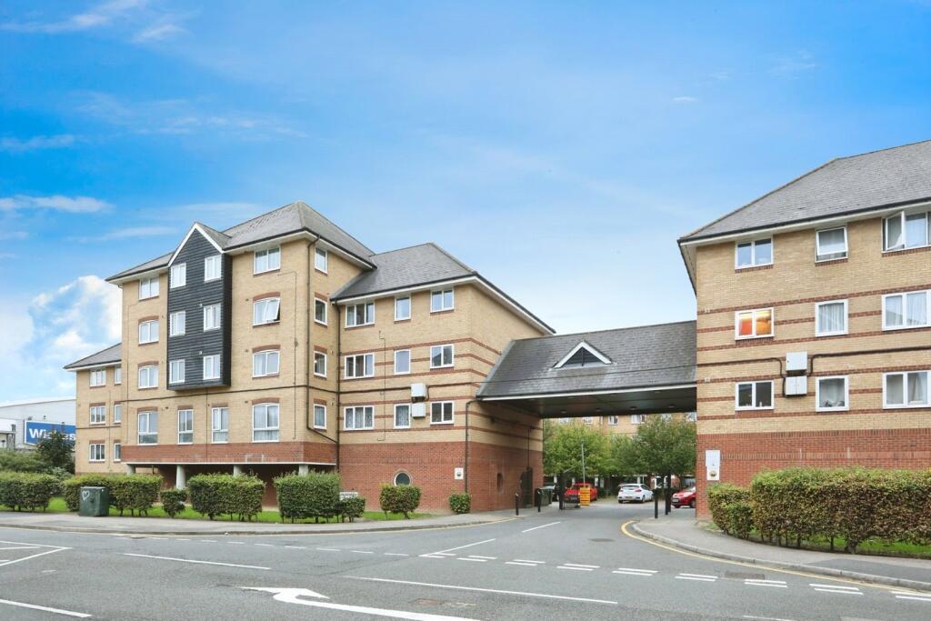 Main image of property: St. Peters Street, Maidstone, Kent, ME16