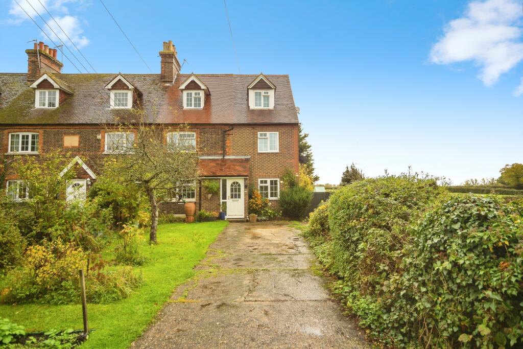 Main image of property: Maidstone Road, Nettlestead, Maidstone, Kent, ME18