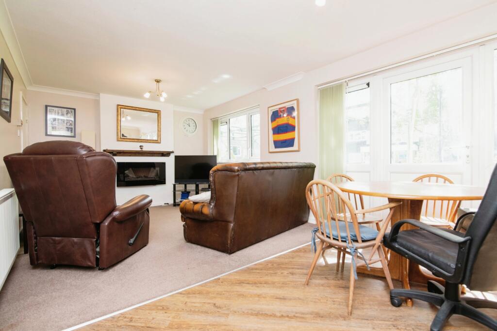 Additional property image - Daventry Grove, Quinton, Birmingham, West Midlands, B32