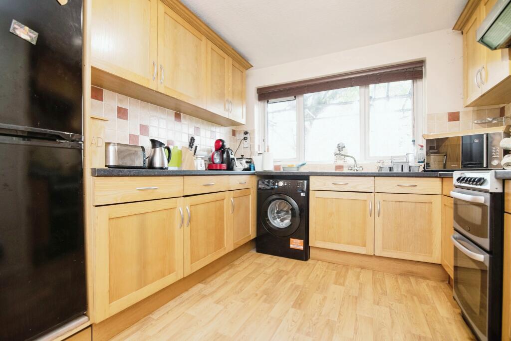 Additional property image - Daventry Grove, Quinton, Birmingham, West Midlands, B32