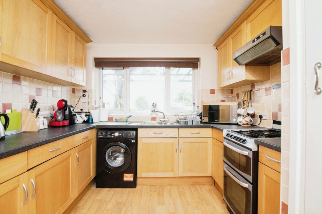 Additional property image - Daventry Grove, Quinton, Birmingham, West Midlands, B32