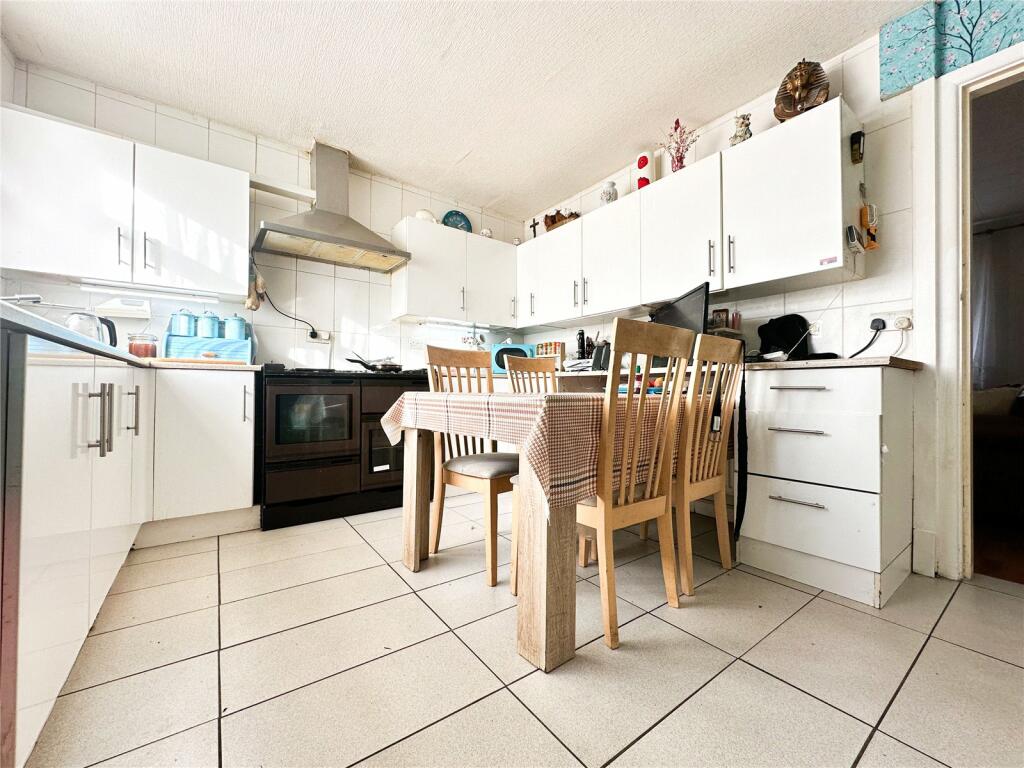 Additional property image - Brook Road, Oldbury, West Midlands, B68