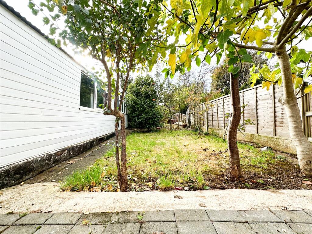 Additional property image - Brook Road, Oldbury, West Midlands, B68