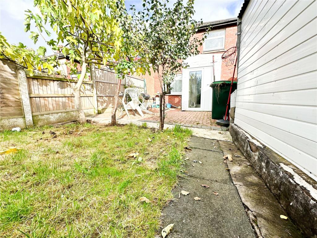 Additional property image - Brook Road, Oldbury, West Midlands, B68