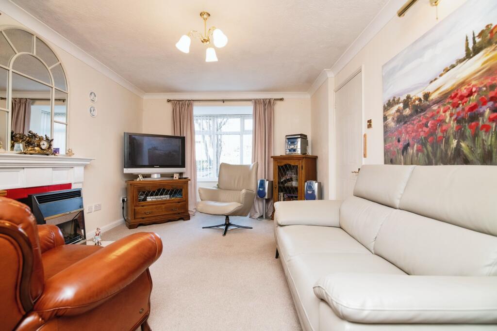 Additional property image - Woodridge Avenue, Quinton, Birmingham, West Midlands, B32