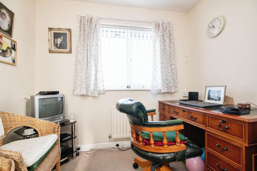 Additional property image - Woodridge Avenue, Quinton, Birmingham, West Midlands, B32