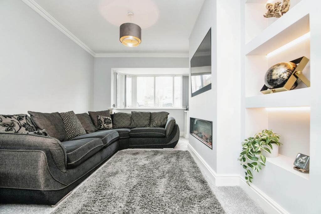 Additional property image - Barston Road, Oldbury, West Midlands, B68