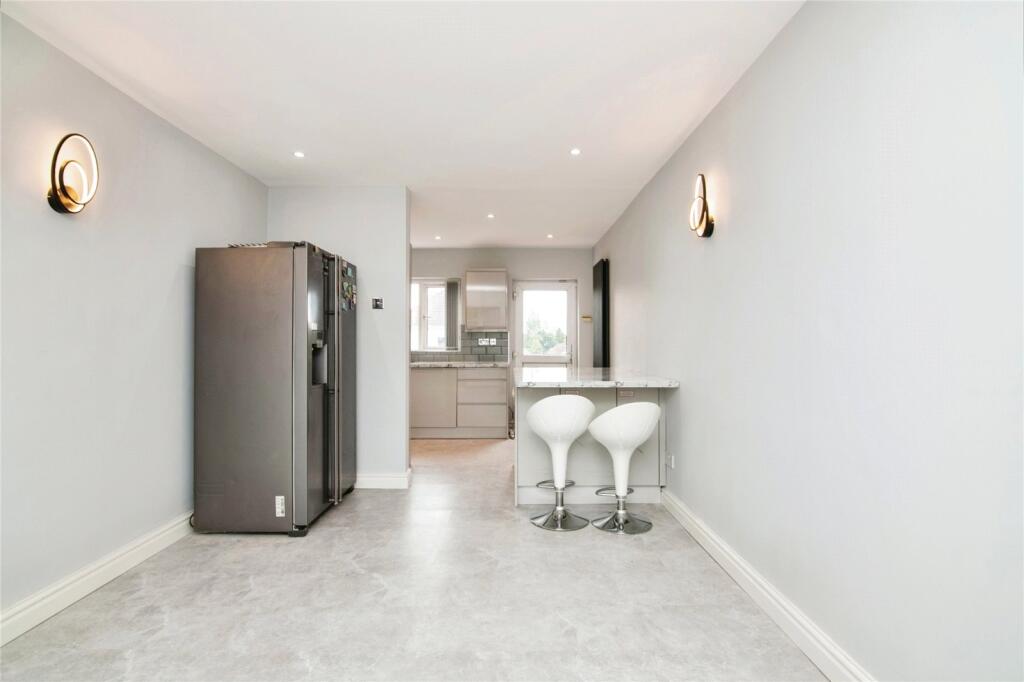 Additional property image - Barston Road, Oldbury, West Midlands, B68