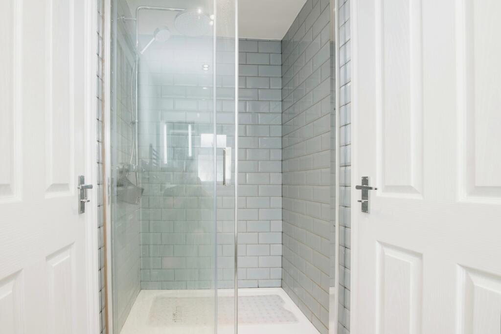 Additional property image - Barston Road, Oldbury, West Midlands, B68