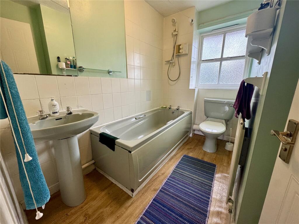 Additional property image - Woodridge Avenue, Quinton, Birmingham, West Midlands, B32