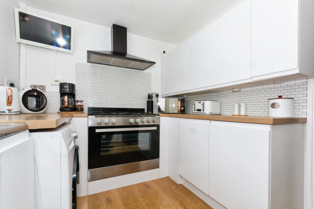 Additional property image - Six Acres, Quinton, Birmingham, West Midlands, B32