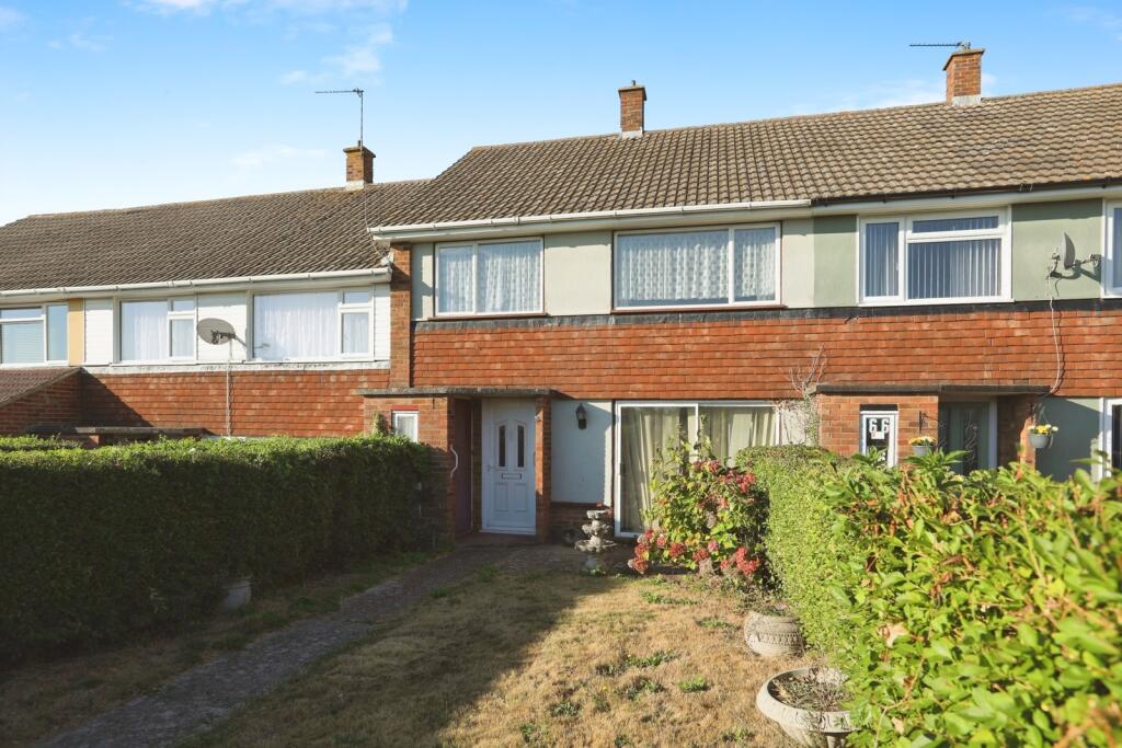 Main image of property: Pear Tree Walk, Newington, Sittingbourne, Kent, ME9