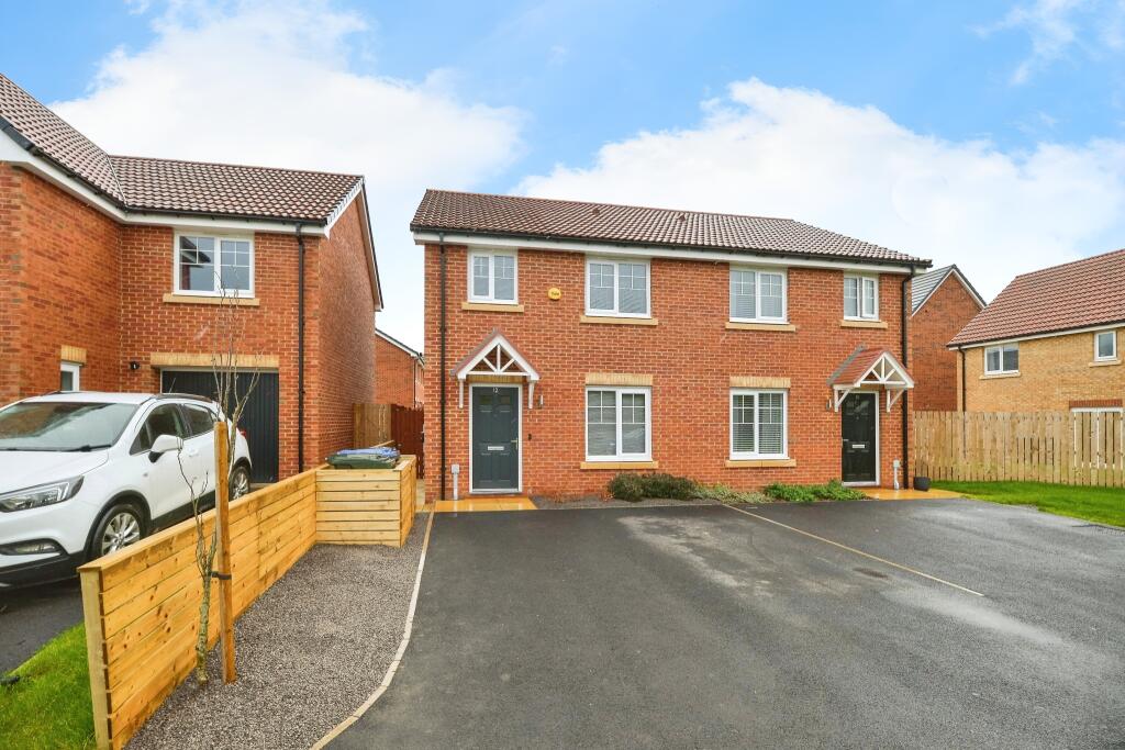 3 bedroom semidetached house for sale in Elvey Lane, Hemlington