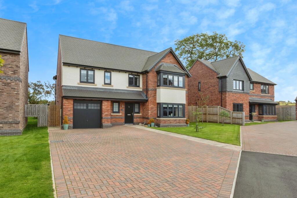 Main image of property: Hamlet Court, Woodlands Manor, Medburn, Newcastle upon Tyne, NE20