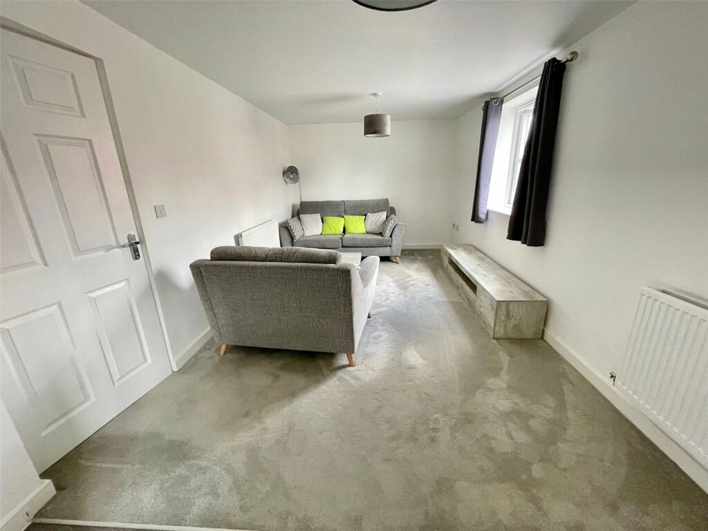 Additional property image - Escelie Way, Birmingham, West Midlands, B29