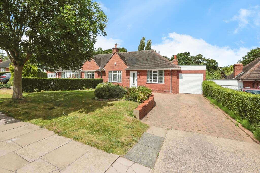 Main image of property: Green Meadow Road, Birmingham, West Midlands, B29