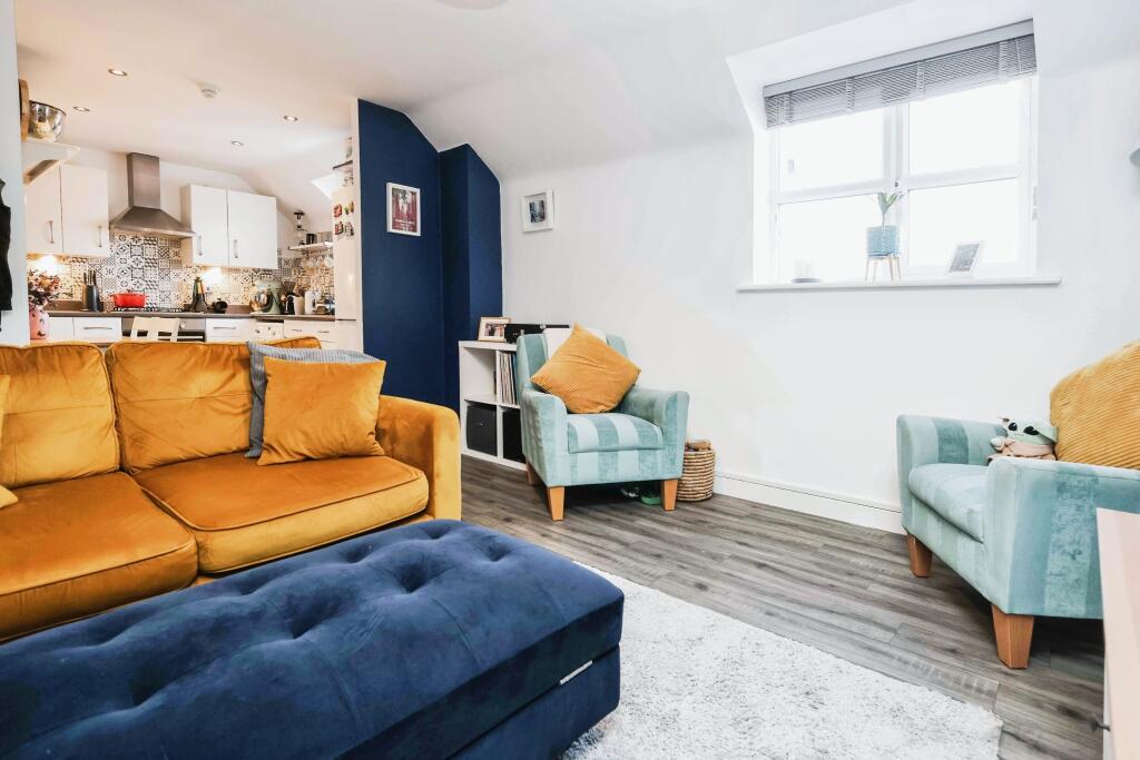 Additional property image - Escelie Way, Birmingham, West Midlands, B29
