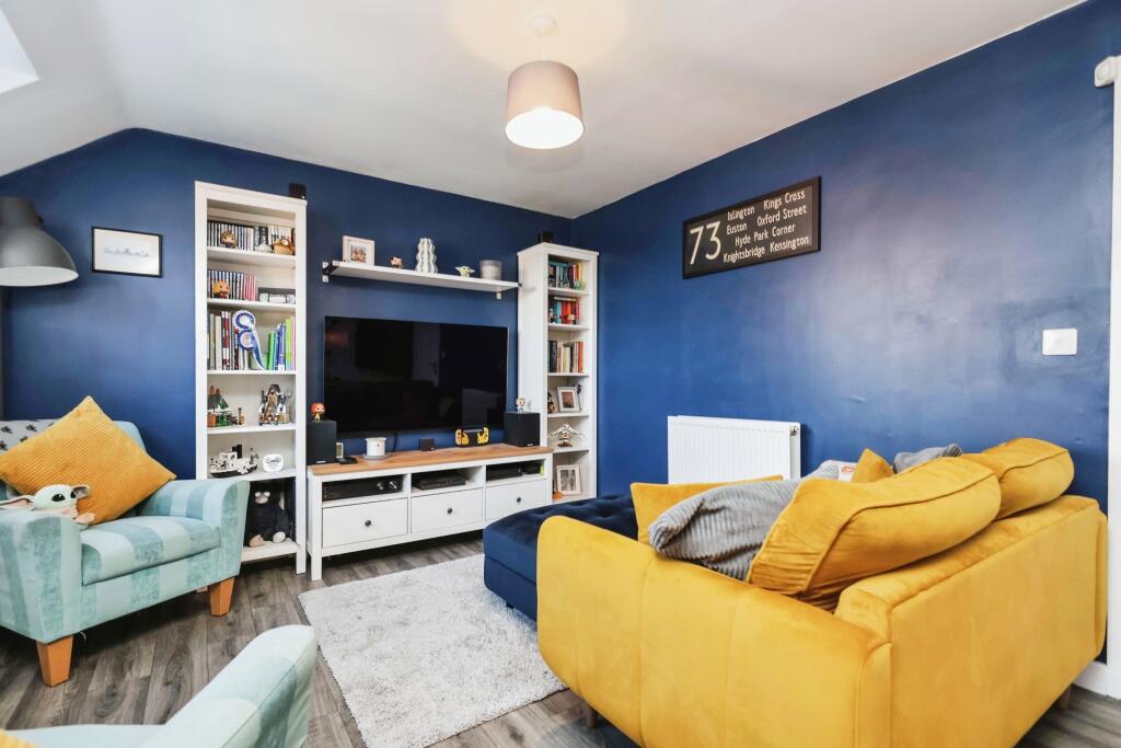 Additional property image - Escelie Way, Birmingham, West Midlands, B29